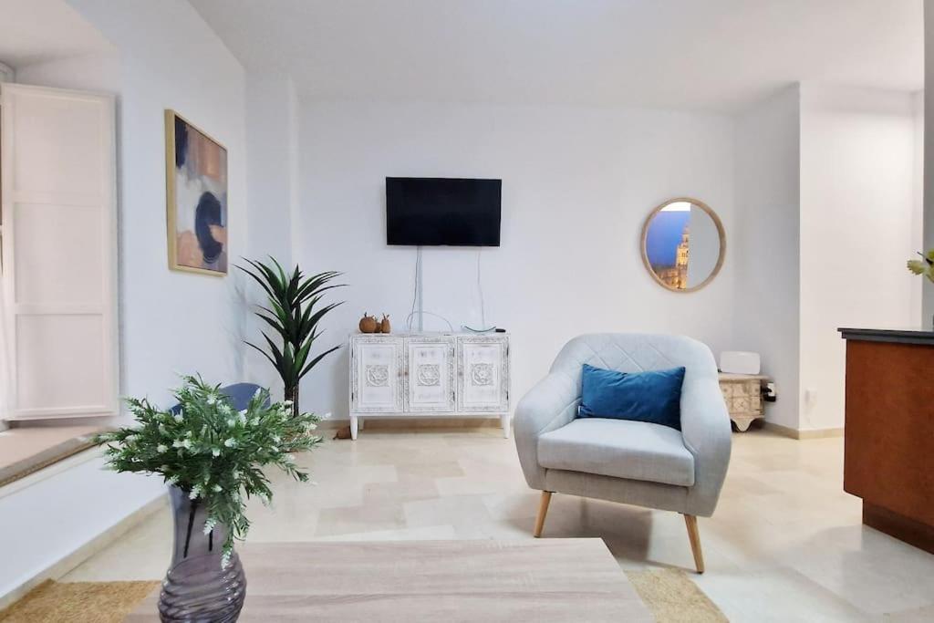 Precioso En Santa Cruz Lirio Bajo Apartment Sevilla Exterior foto