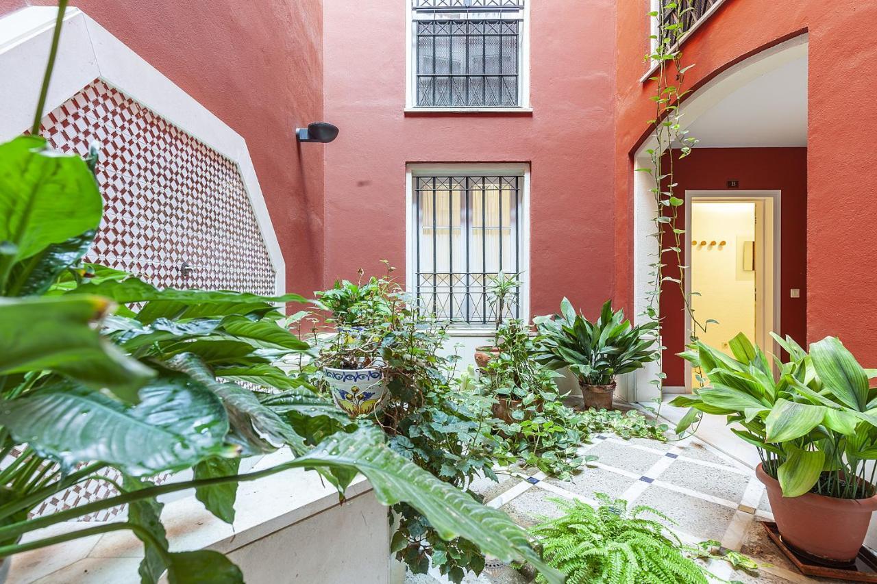 Precioso En Santa Cruz Lirio Bajo Apartment Sevilla Exterior foto